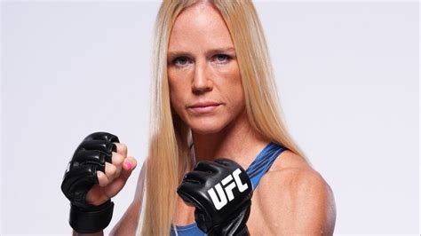 holly holm booty|Holly Holm shows off absolutely incredible body aged 38 as UFC。